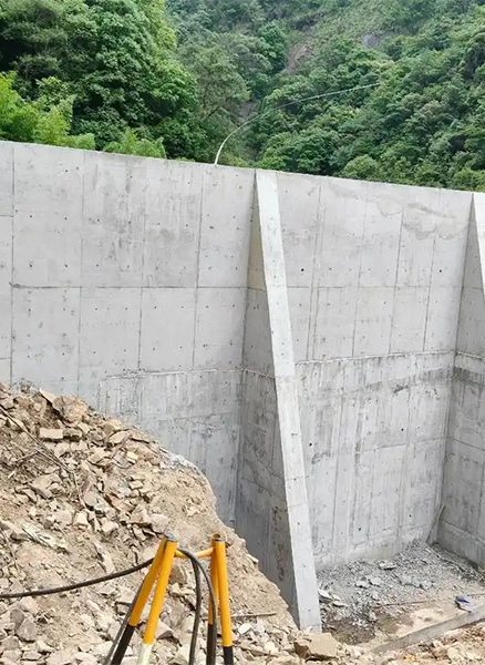天津河西区重力式挡土墙